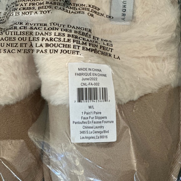 Slippers - Picture 4 of 5